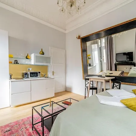 Luxury Parkside